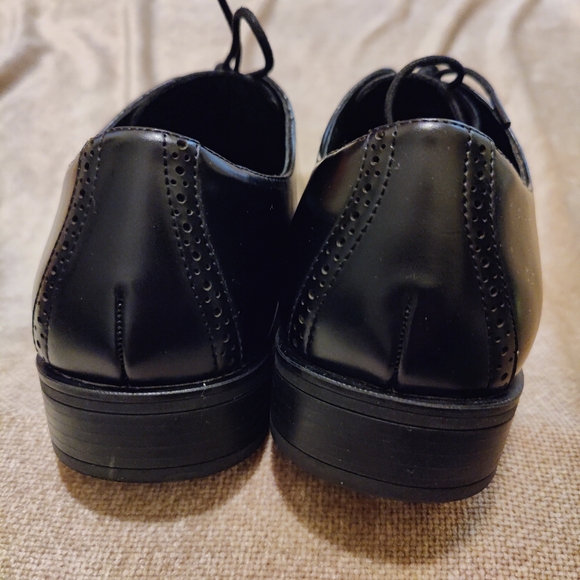 Stacy Adams Abbott Slip Resistant cap toe oxfords, Size 9W, Excellent Condition - Picture 7 of 14